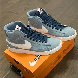 Nike blazer sneakers, size 8